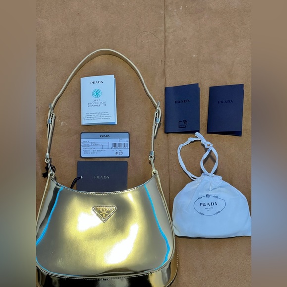 Prada gold bag - Picture 2 of 8